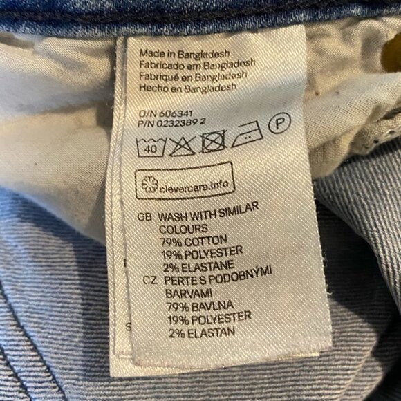 SKINNY Leg Jeans Whiskering Distressed Light Blue Size 10 - Picture 4 of 8
